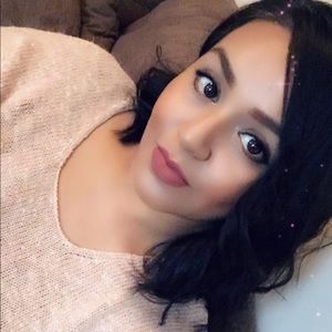 Meet your Posher, Daniela